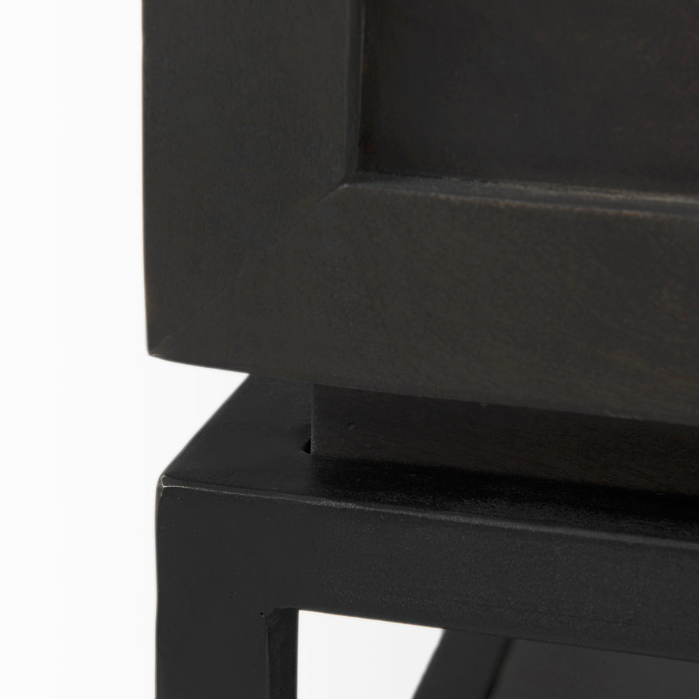 Divina End/Side Table