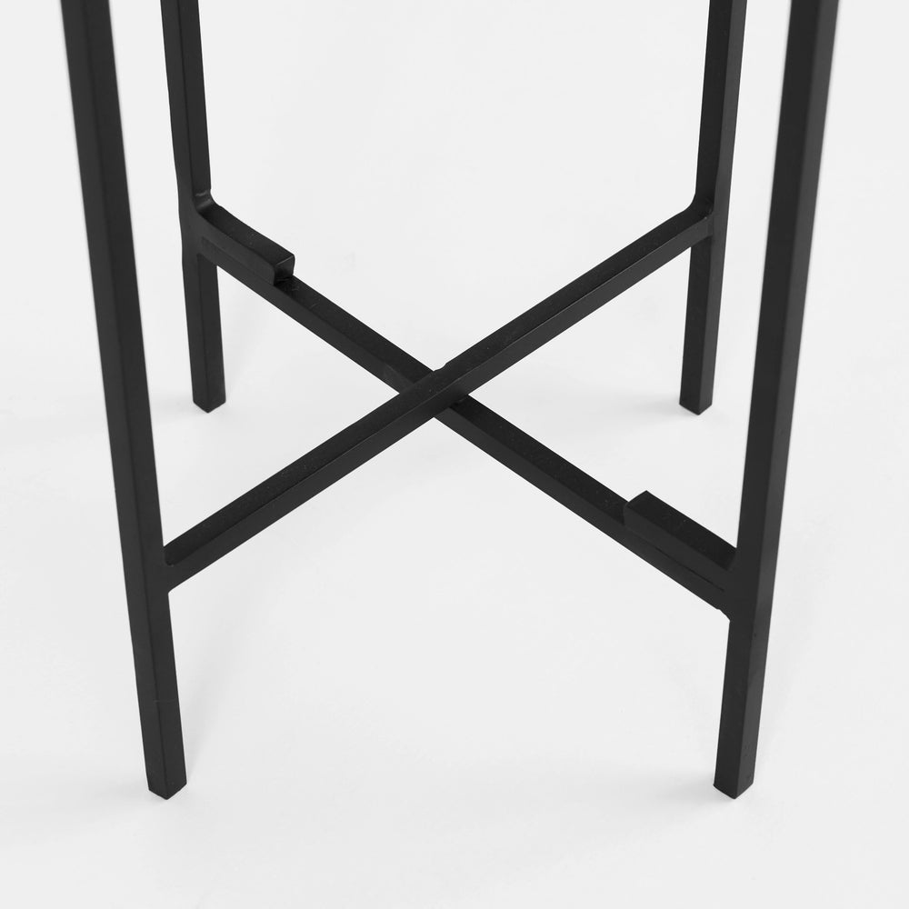 Sowerberry Plant Stand