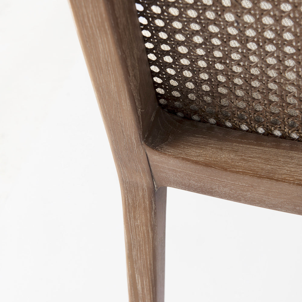 Chaise de salle à manger avec accoudoirs et dossier en rotin Clara