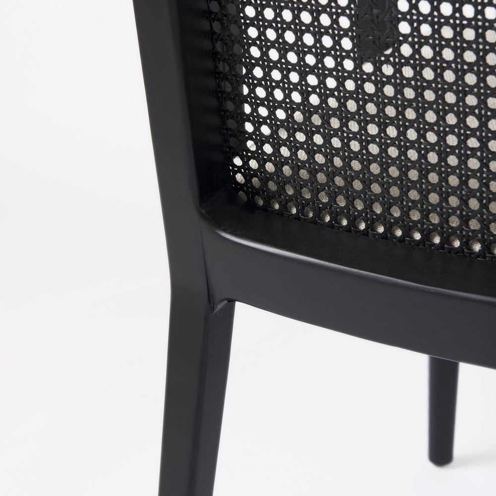 Chaise de salle à manger avec accoudoirs et dossier en rotin Clara