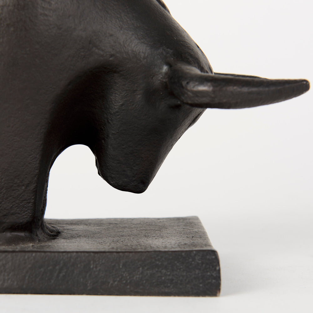 Tauro Book End