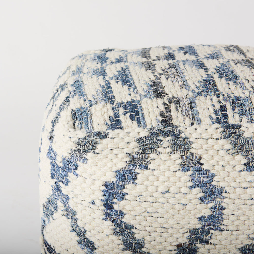 Eshana Pouf