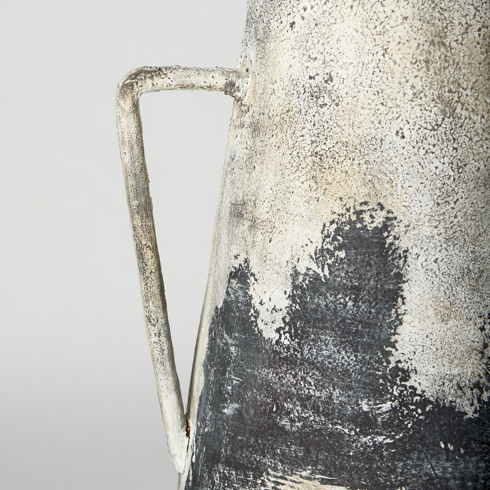 Boscia Floor Vase