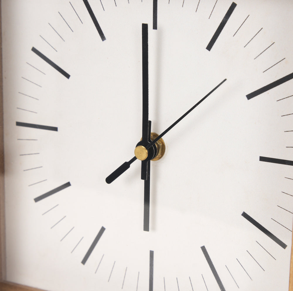 Renaya Table Clock