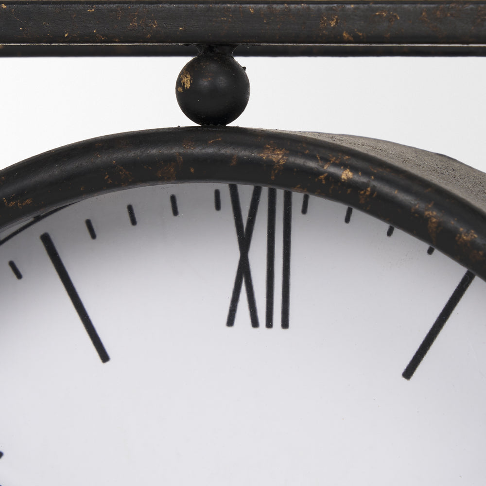 Raisa Table Clock