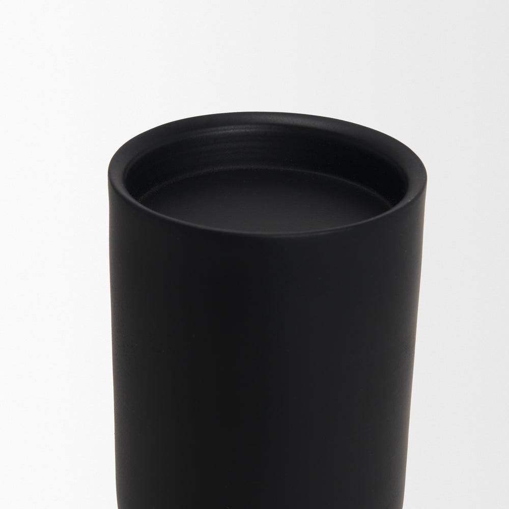 Qamra Black Candle Holder