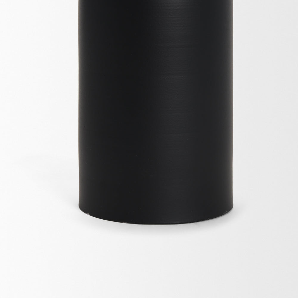 Qamra Black Candle Holder