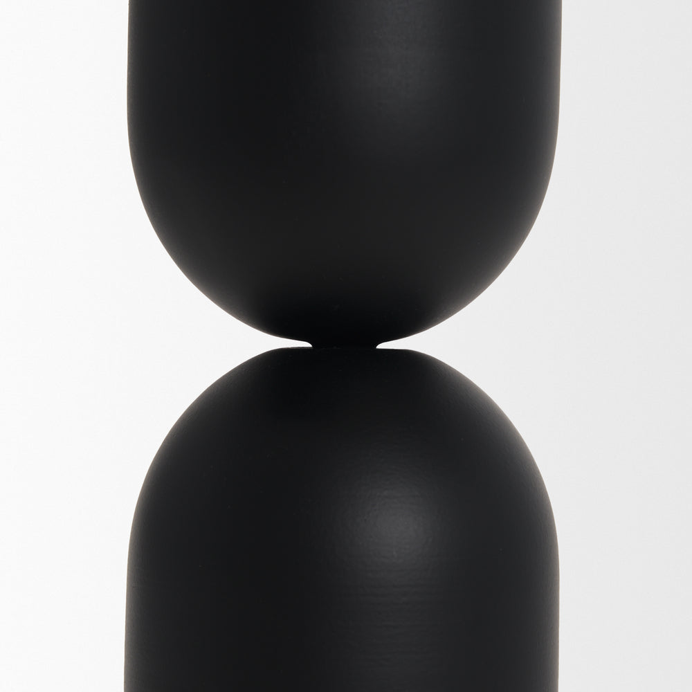 Qamra Black Candle Holder