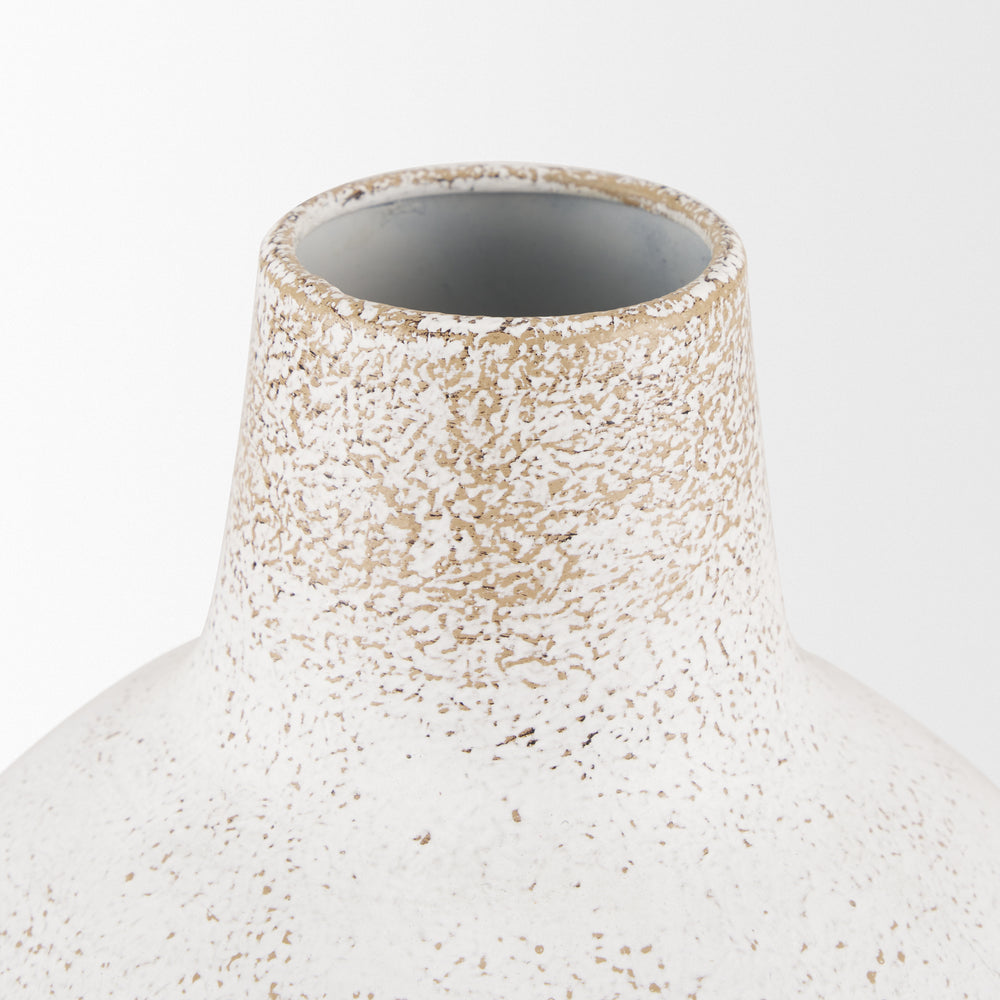 Tisha Vase
