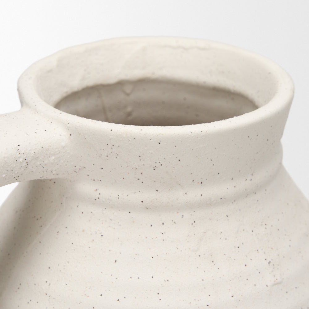 Tyrus Vase