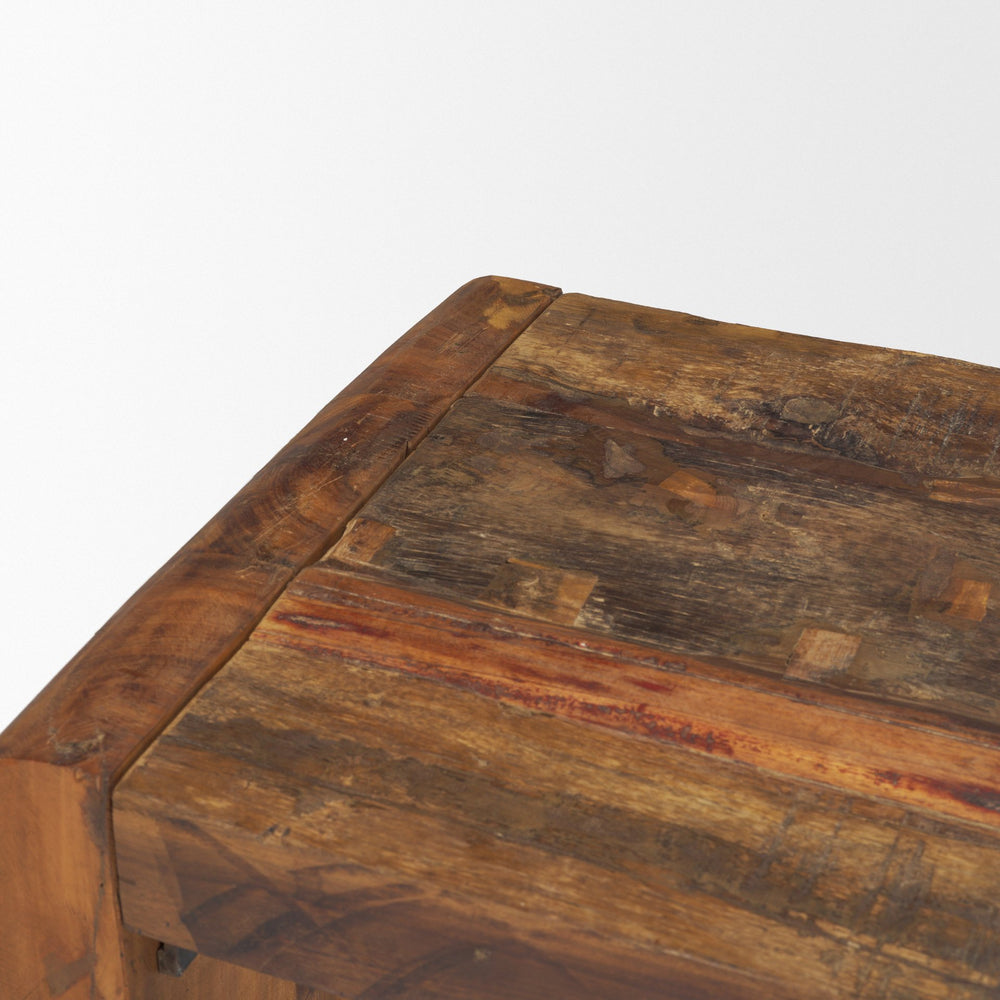 Estelle Bench
