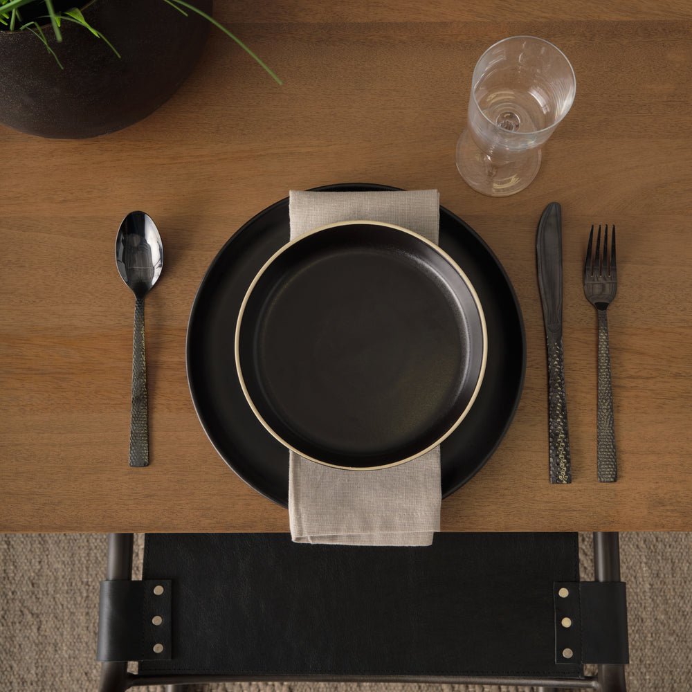 Jonan Dining Table