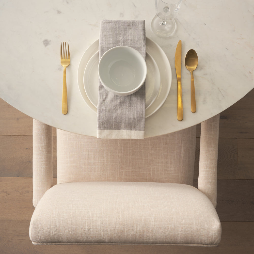 Allyson 42" Dining Table