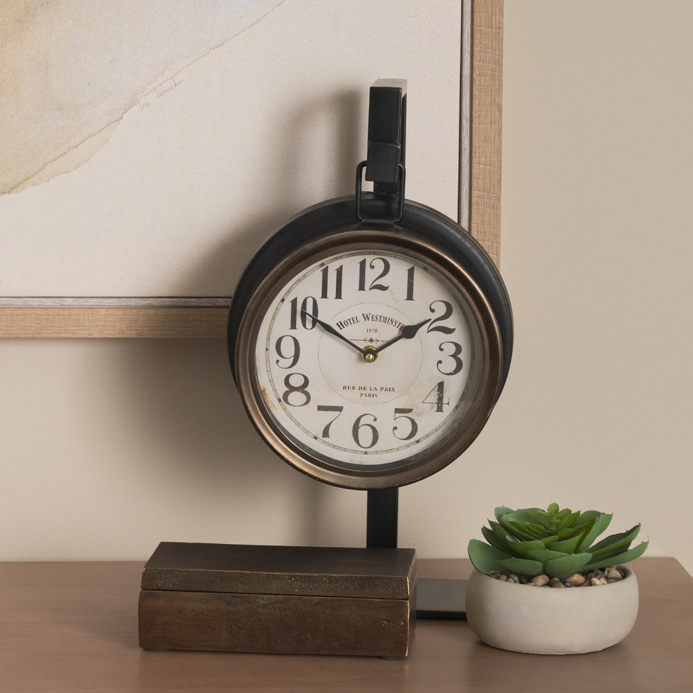 Taxz Table Clock