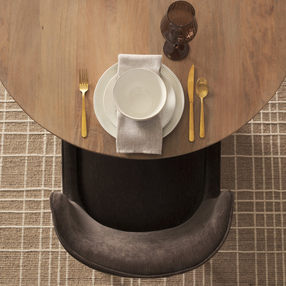 Isla Dining Table