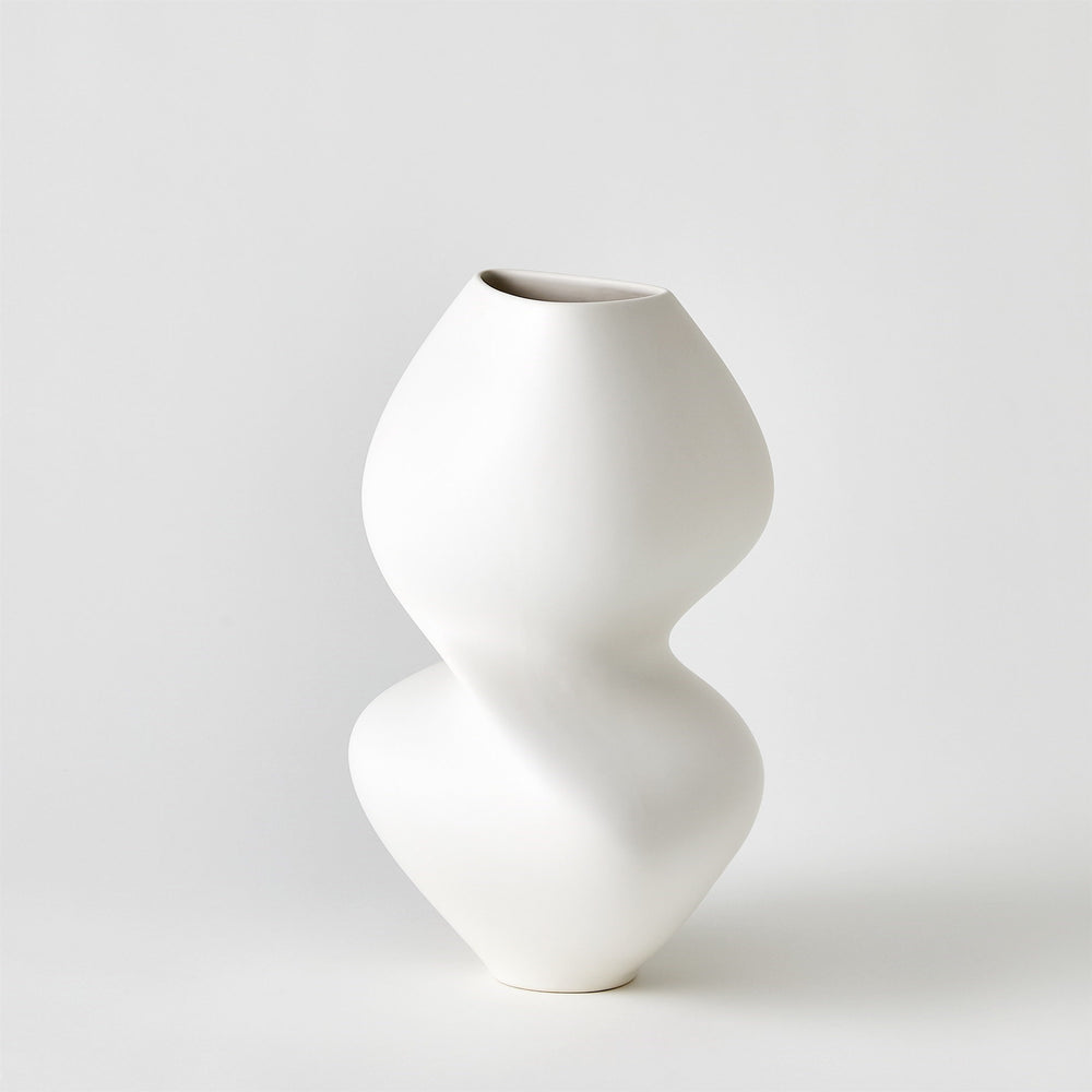 Vases étouffées blanches mates