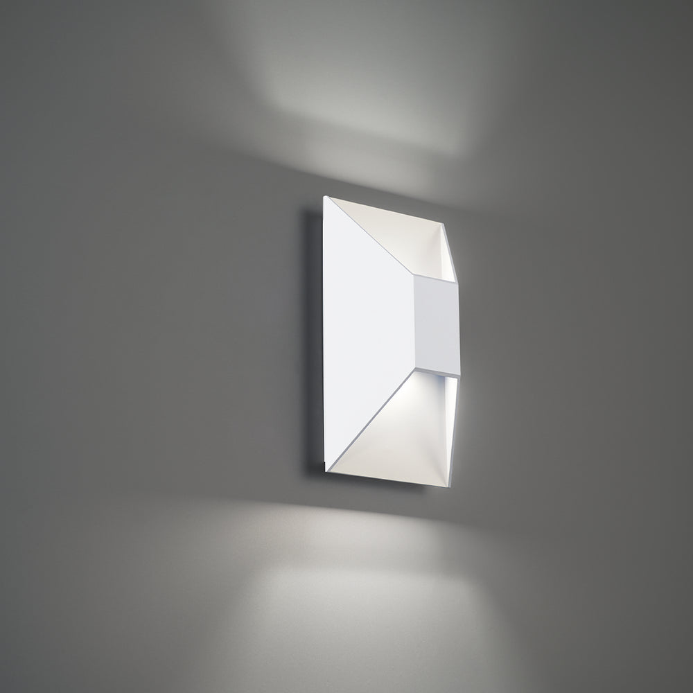 Modern Forms Canada - LED Outdoor Wall Sconce - Maglev - White- Union Lighting Luminaires Decor