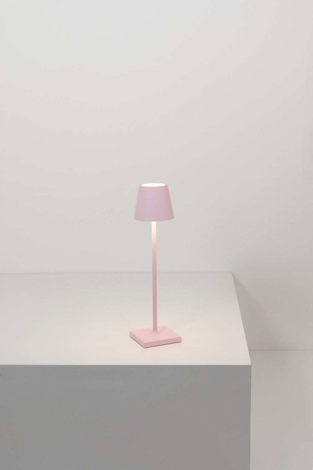 Zafferano - LED Table Lamp - Poldina - Pink- Union Lighting Luminaires Decor