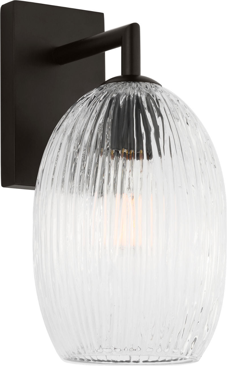 Visual Comfort Studio Canada - One Light Wall Sconce - Serafina - Aged Iron | Aged Iron- Union Lighting Luminaires Decor