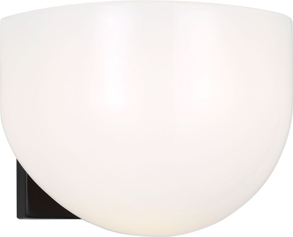 Visual Comfort Studio Canada - One Light Wall Sconce - Cheverny - Aged Iroged Iron- Union Lighting Luminaires Decor