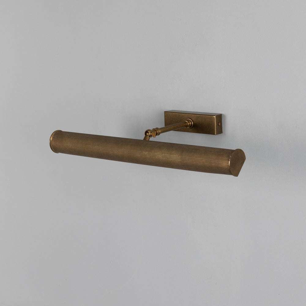 Mullan Lighting - Two Light Picture Light - Cambridge - Antique Brass- Union Lighting Luminaires Decor