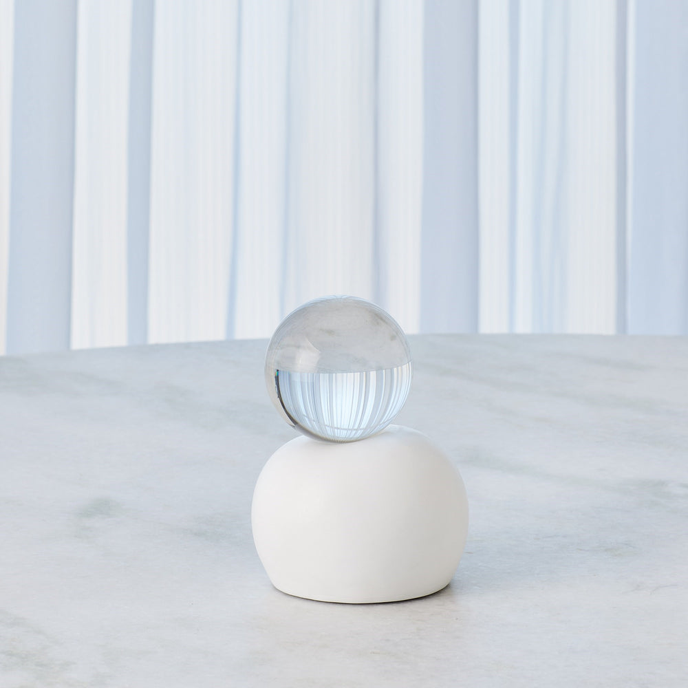 Single Meringue Sculpture w/Sphere