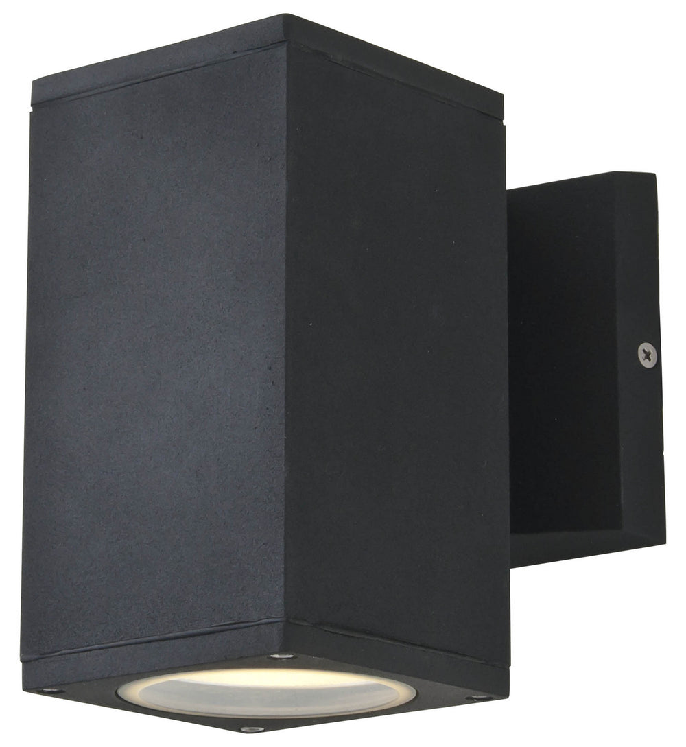 DVI Canada - One Light Outdoor Wall Sconce - Summerside Outdoor - Black- Union Lighting Luminaires Decor