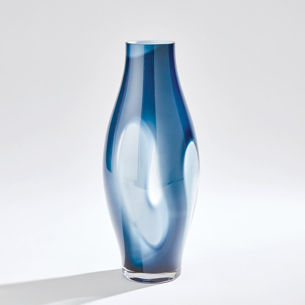 Fly Through Vases