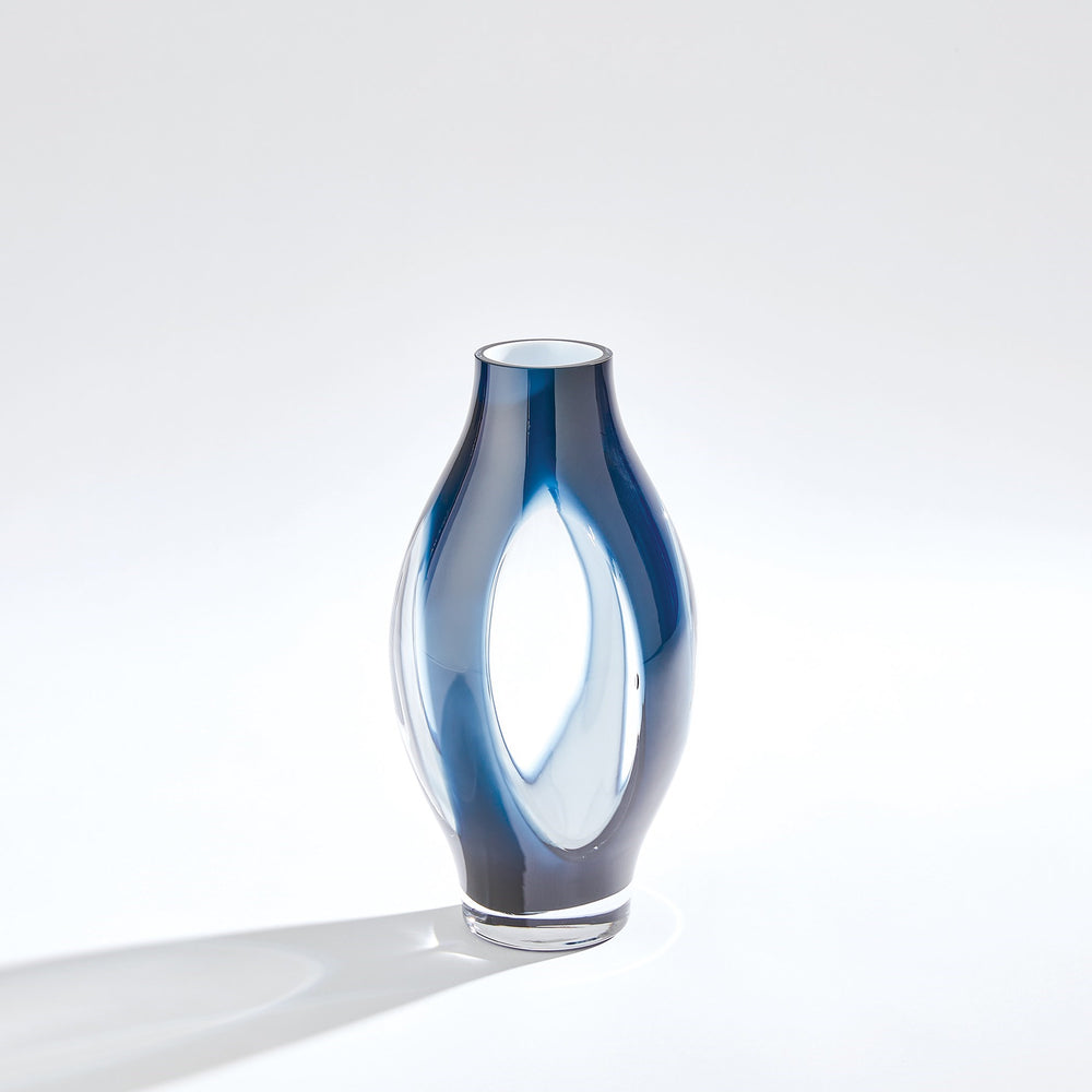Fly Through Vases