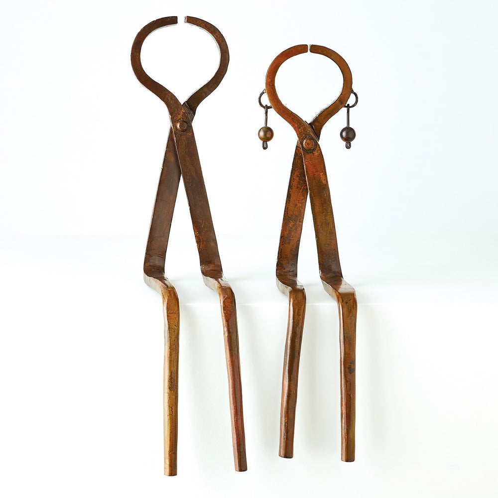 Iron Sitting Couple