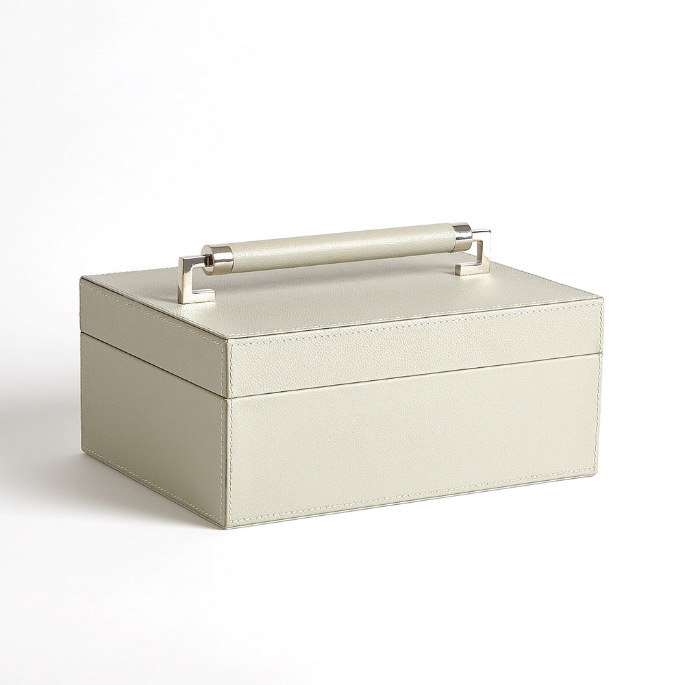 Boîtes à poignée en cuir enveloppées