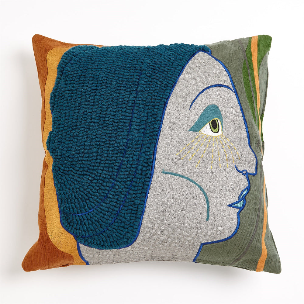 Frau Heidi Pillow