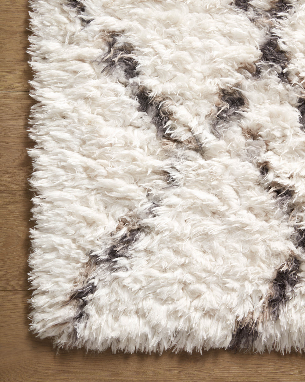 AMI-02 Amira Ivory/Bark Rug