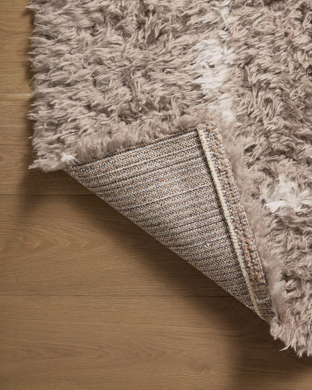 AMI-04 Amira Khaki/Ivory Rug