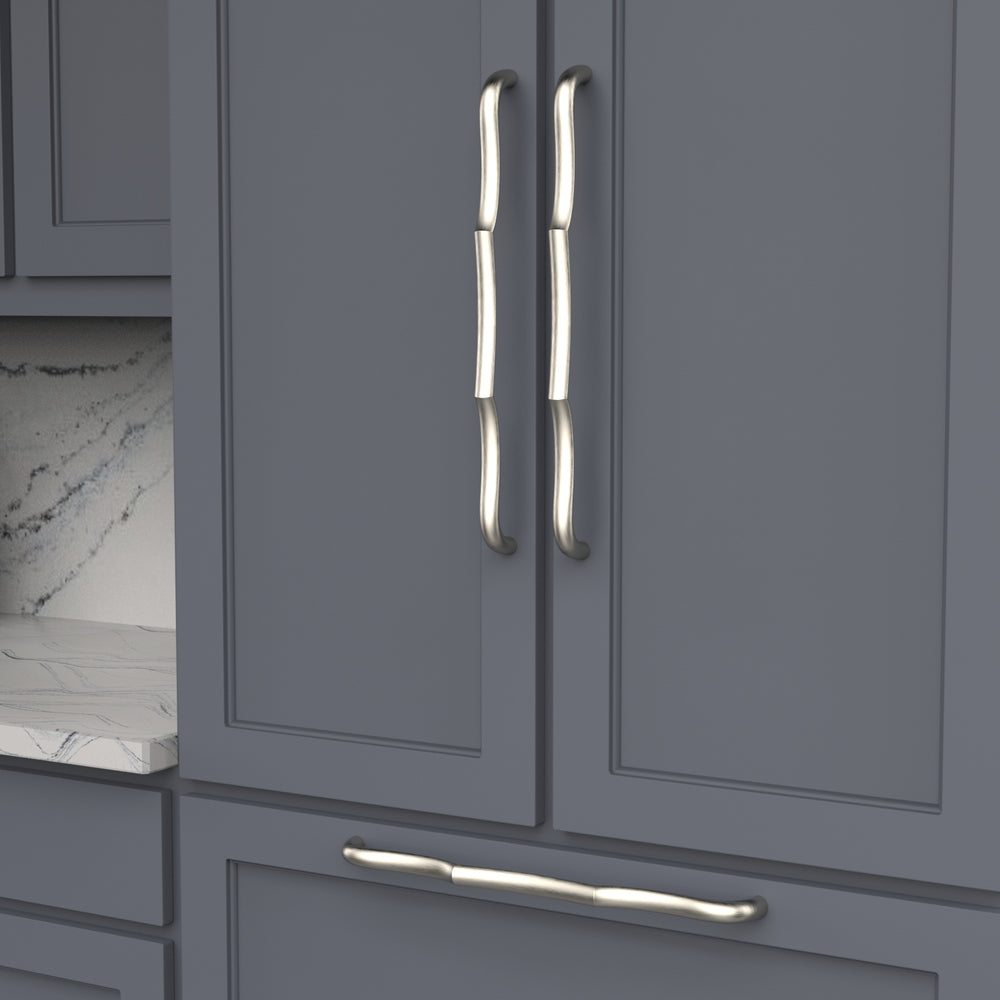 Trellis Appliance Pull