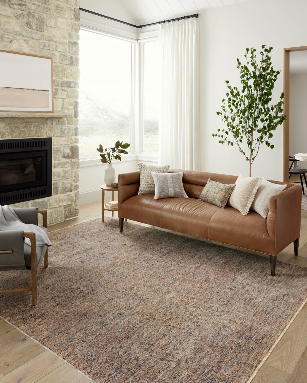 Blake Taupe / Blue Rug (BLA-03)