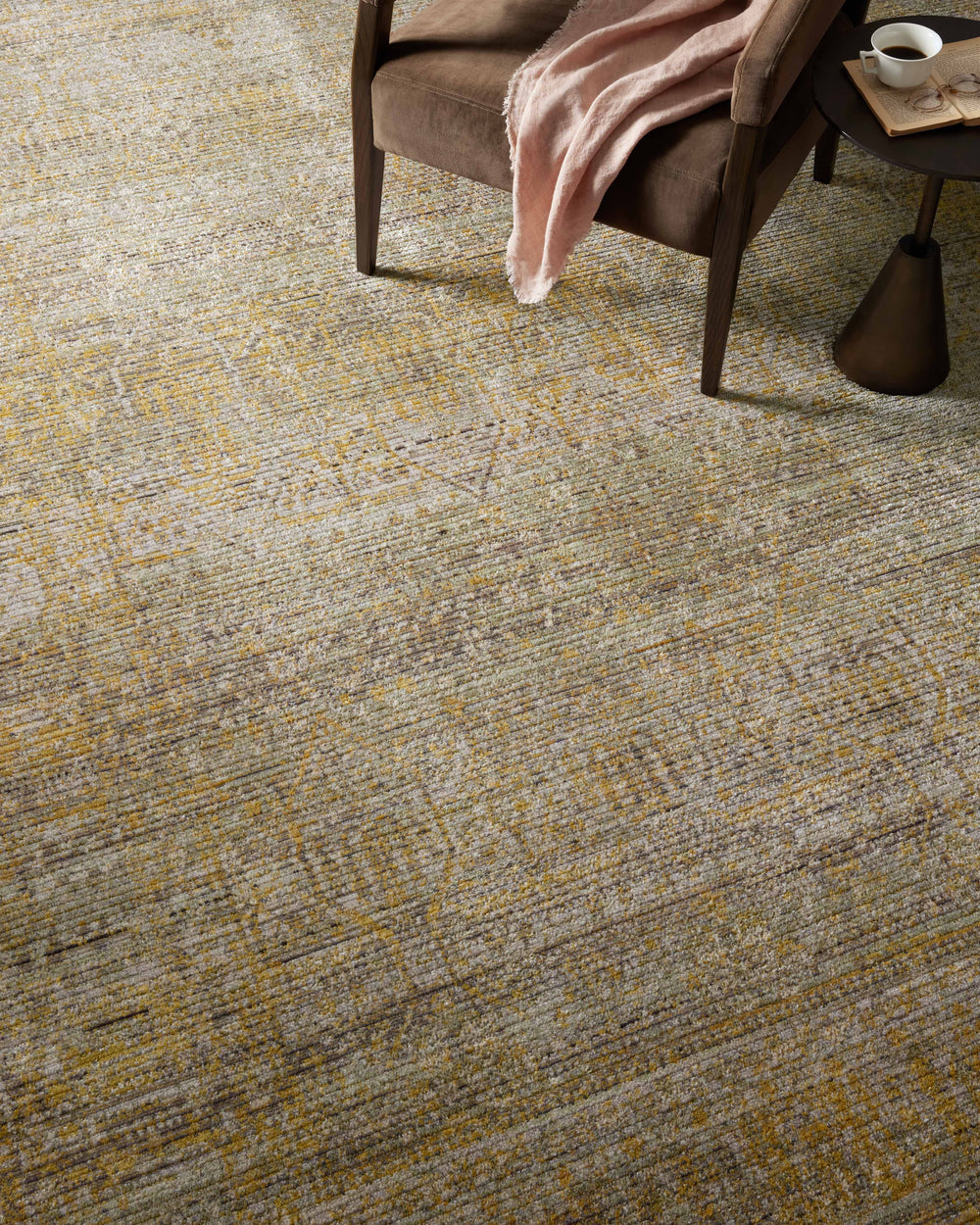 Bradbury Dove / Gold Rug (BRU-02)