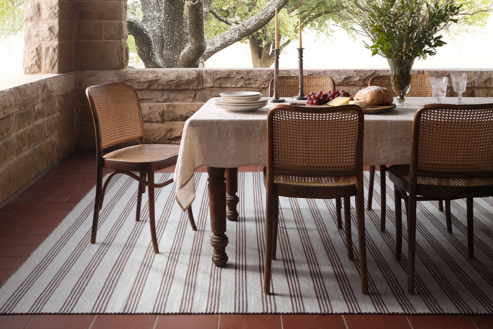 CHE-01 Charlie Silver/Bark Rug