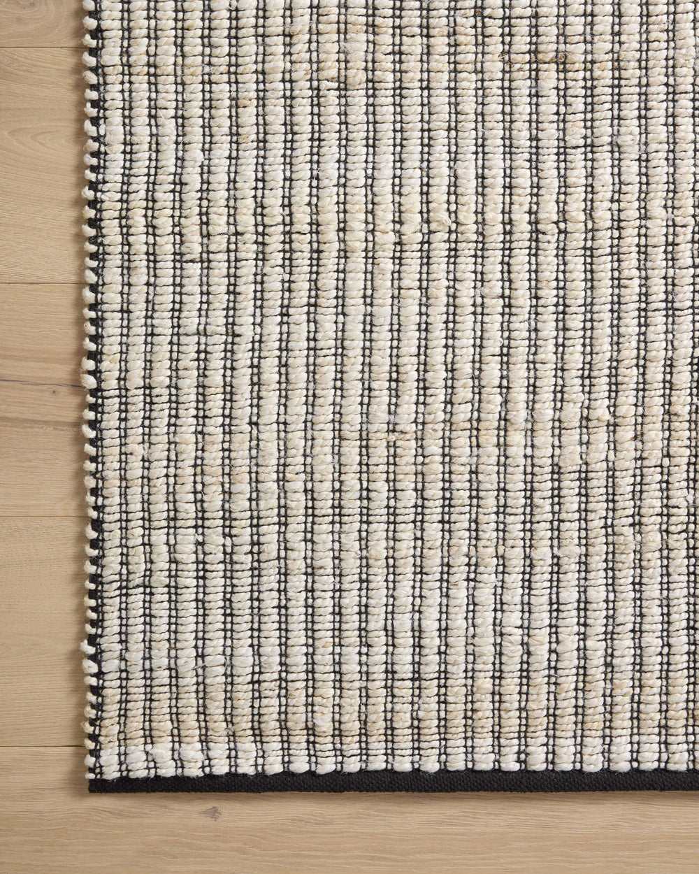 Colton Ivory / Black Rug (CON-02)