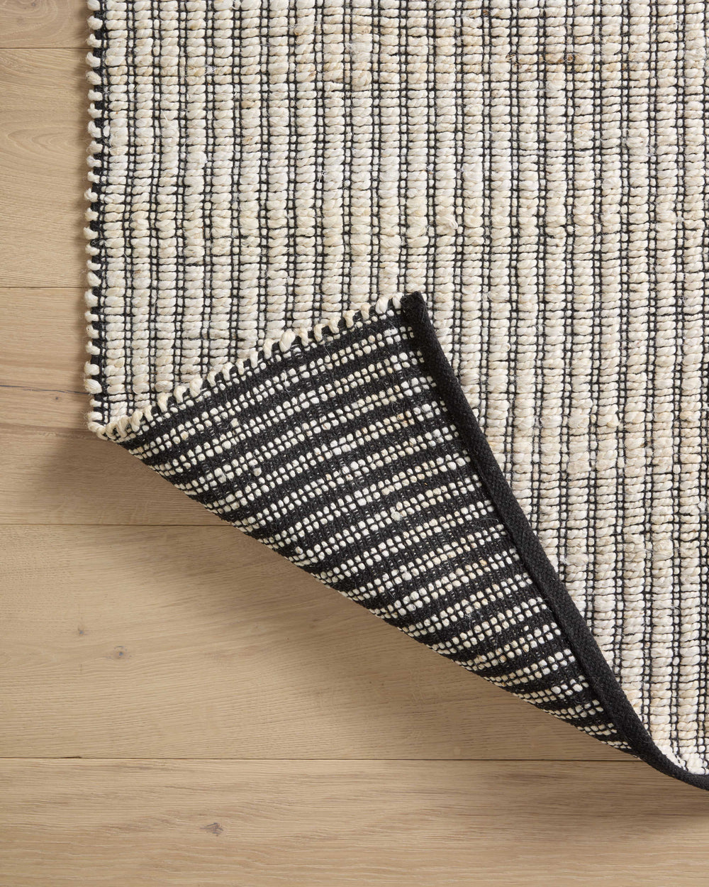Colton Ivory / Black Rug (CON-02)