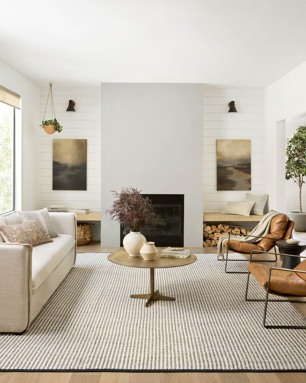 Colton Ivory / Black Rug (CON-02)