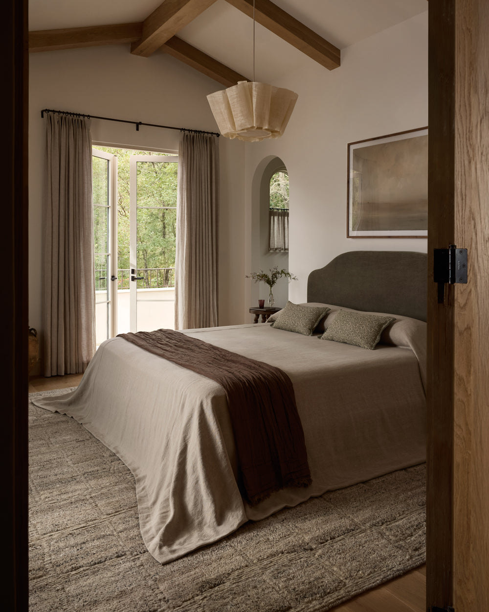 Hughes Dove Rug (HUS-01)