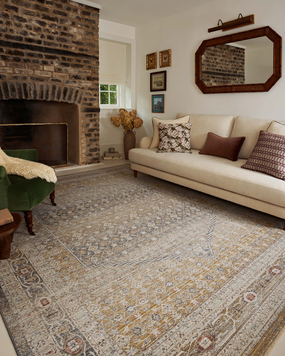 IDA-02 Ida Stone / Gol Tapis