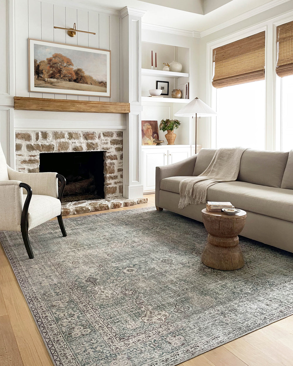 Juil-08 Loloi Jules Emerald / Antique Ivory Rug