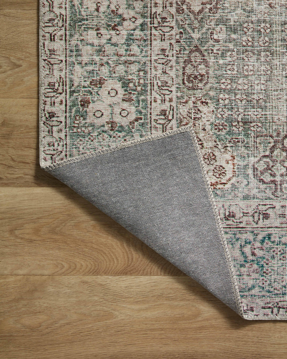Juil-08 Loloi Jules Emerald / Antique Ivory Rug
