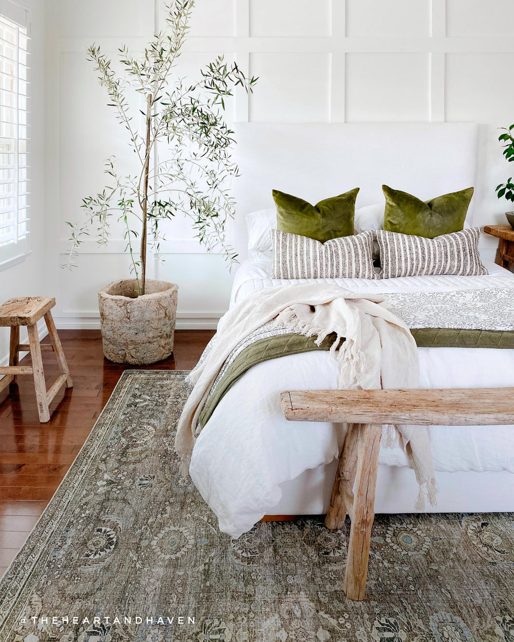 Layla Antique / Moss Rug (LAY-13)