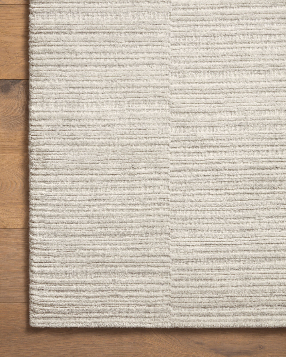 Lou Ivory Rug (LOX-01)
