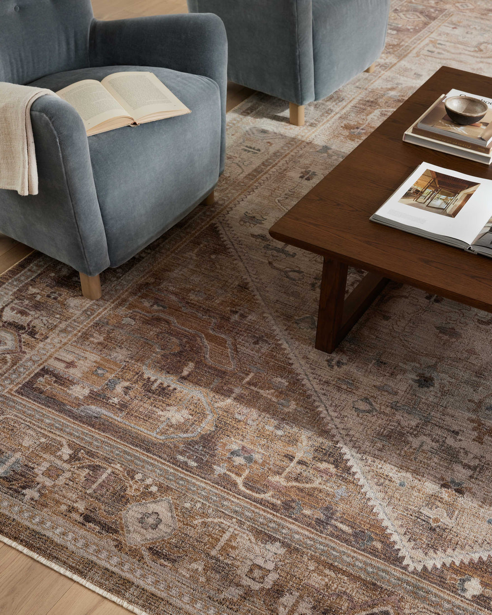 Lyra Natural / Mocha Rug (LYR-07)
