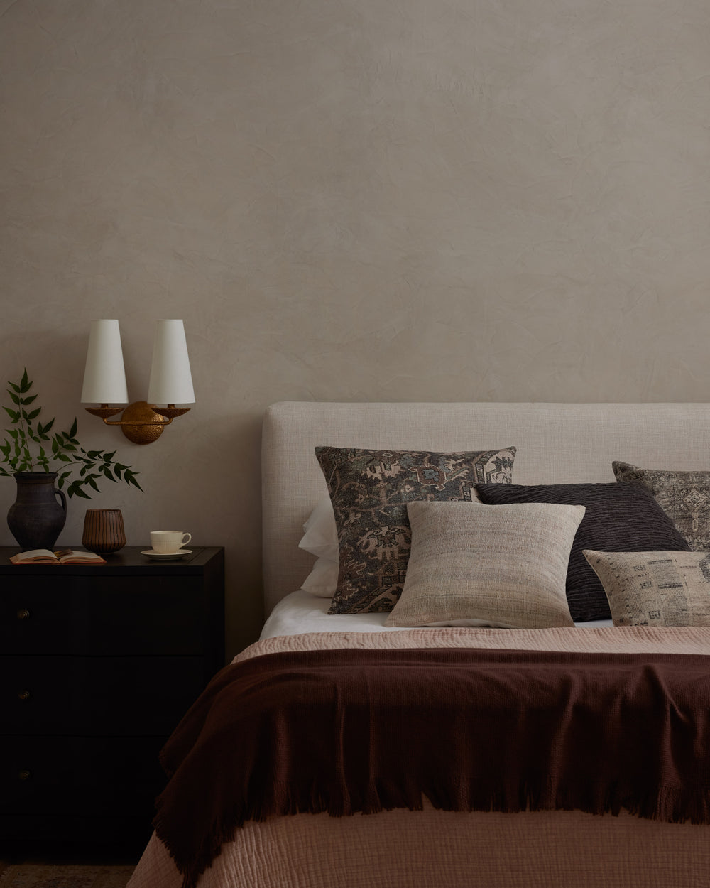 Charcoal Pillow (PLL0097)