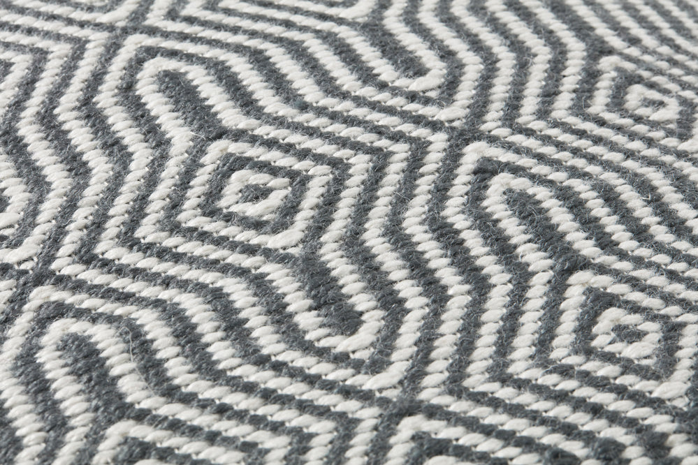Charcoal / White Pillow (P0339)